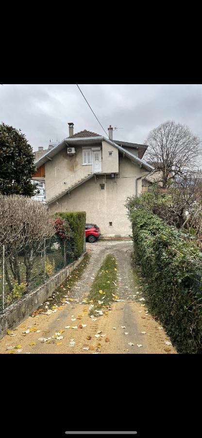 Joli T1 3* rénové mars 2022 proche lac et ville Aix-les-Bains Extérieur photo